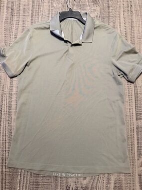lululemon athletica Men's Polo in Sage Green with Contrast Collar